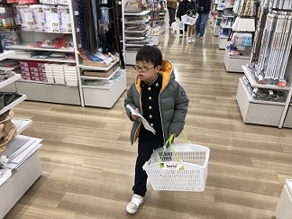 どこにあるかなー