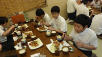 昼食