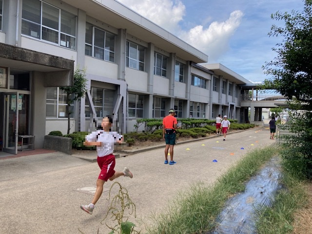 陸上女子