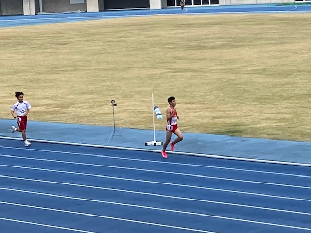 男子１５００高井、大川