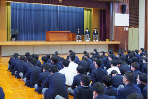 12月　生徒会長候補立会演説会