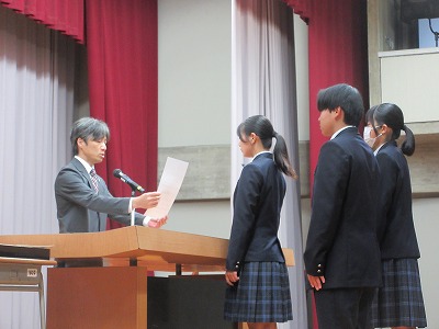 jpg,center