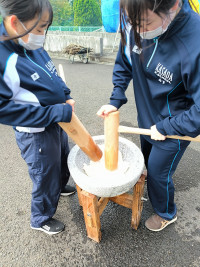 もち山下上野
