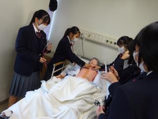 W320Q75_香川大学医学部看護２