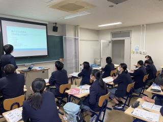 W320Q75_香川大学医学部臨床心理学科２