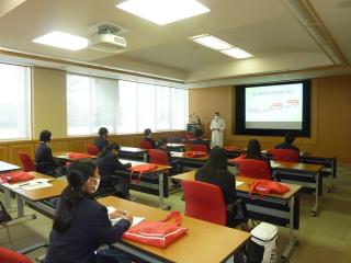 W320Q75_文理大学薬学部１