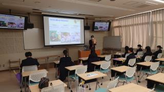 W320Q75_高松大学発達科学部２