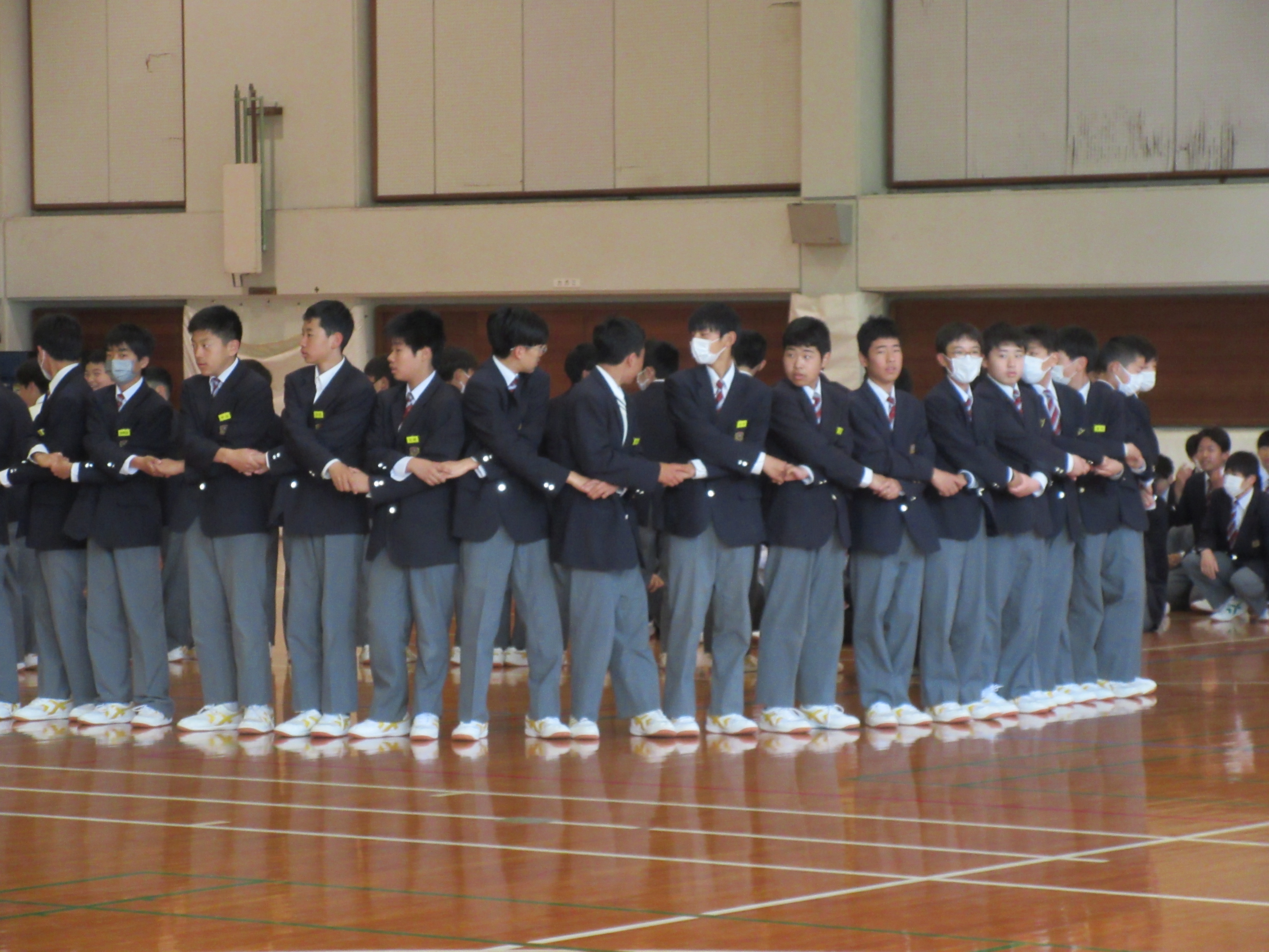男子