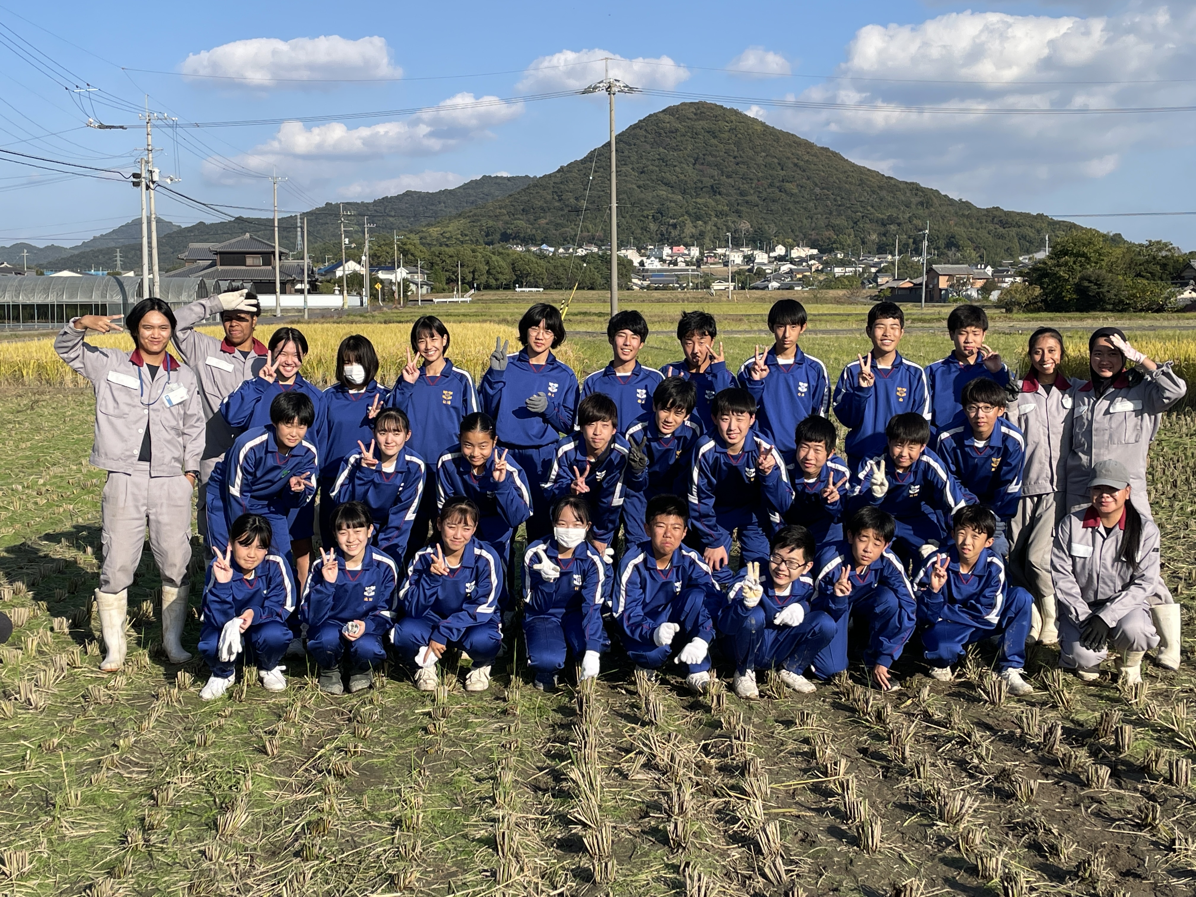 ③