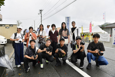 ④