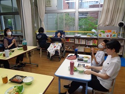 夕食