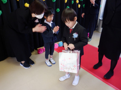 修了式（修了生退場）