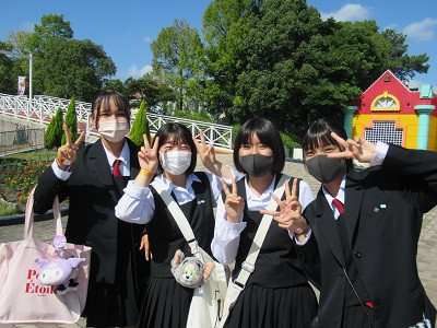女子.JPG