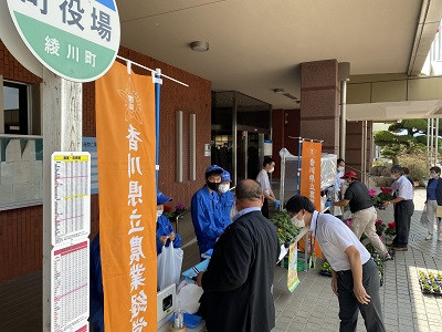 販売の様子.JPG