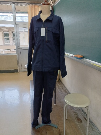実習服①