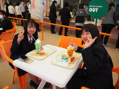 BA429421-FA44-49B2-983B-3900061F8DBA
