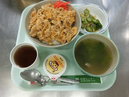 夕食３