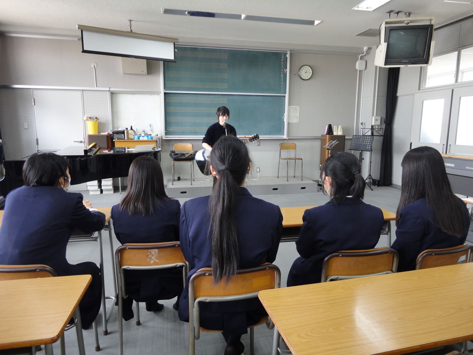 岩浅tギタ－演奏 (6)