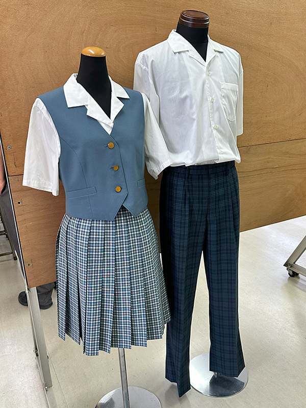 制服