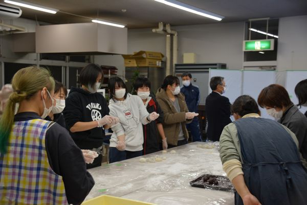 年末恒例の餅つき