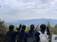 ②