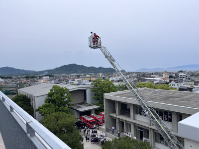 ⑥