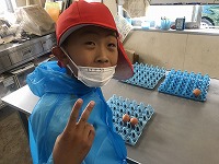 たまご、獲れたよ！ピース！