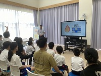 講話中