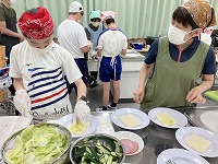 朝食 調理中