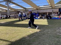 ボール運び