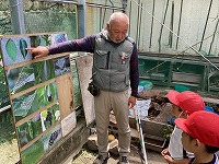 丁寧に教えてくれました。