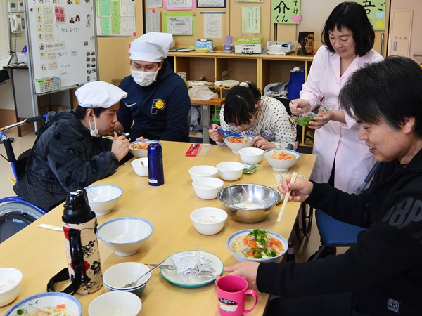しっぽくうどんづくりに挑戦！
