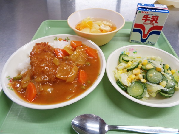 カツカレー