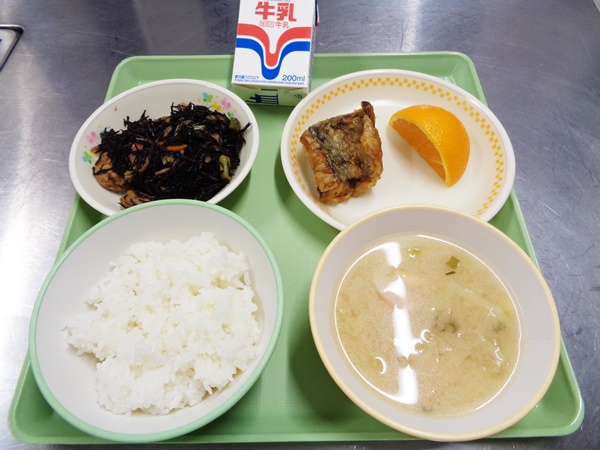 アジの三杯酢漬け