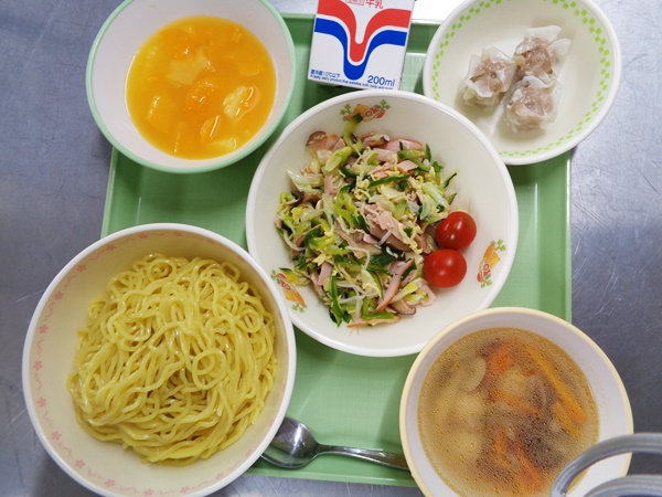 野菜たっぷり冷麺