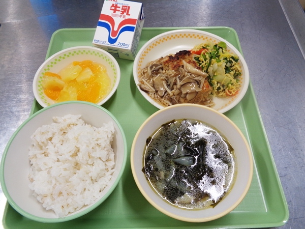手作り鉄骨ハンバーグきのこソース