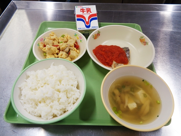 さわらの金時にんじんソースかけ