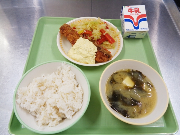 鮭のフライ和風タルタルソースかけ