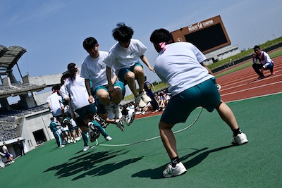 09