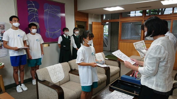 陸上競技部 陸上競技部