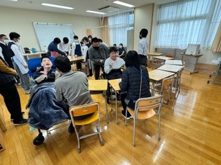 AF56A4E9-0775-4489-A2DB-841858040945