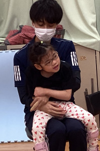 ④