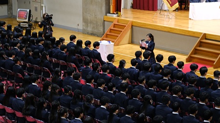 2503033.jpg